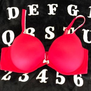 Red Push up bra from Victoria secret